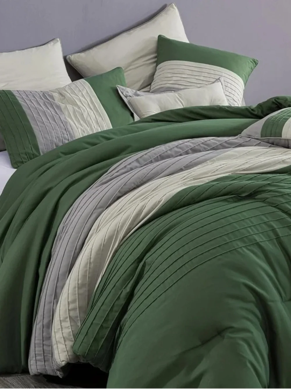 Elegant Green and Gray Full 3 piece Comforter Set